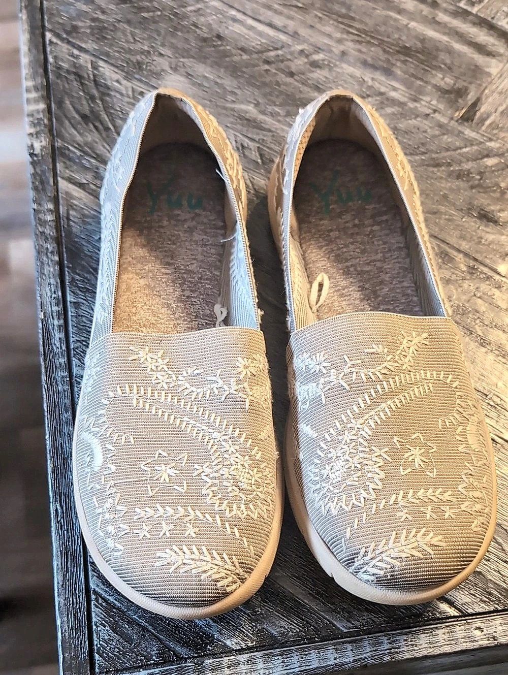 Yuu Embroidered Paisley Casual Slip-on Shoes Slip-On Espadrille Flats Brown